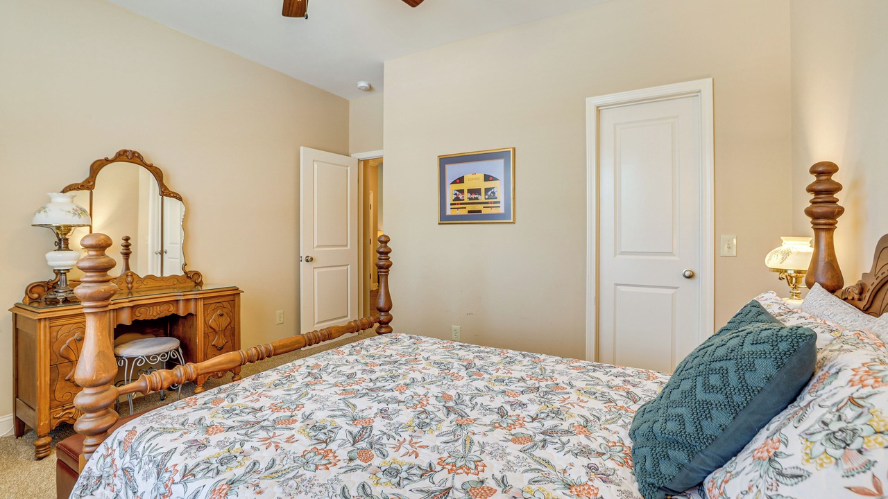 Photo of Bedroom in Taylors
