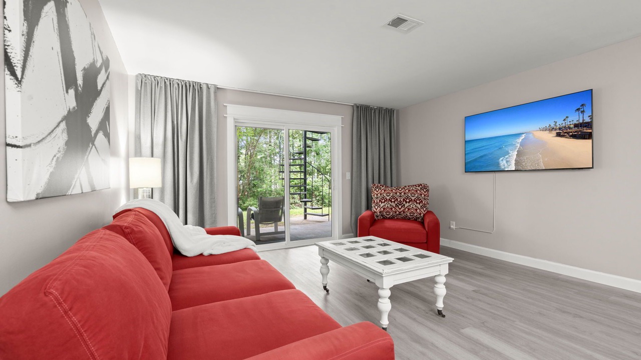 Photo of Livingroom in North Charleston