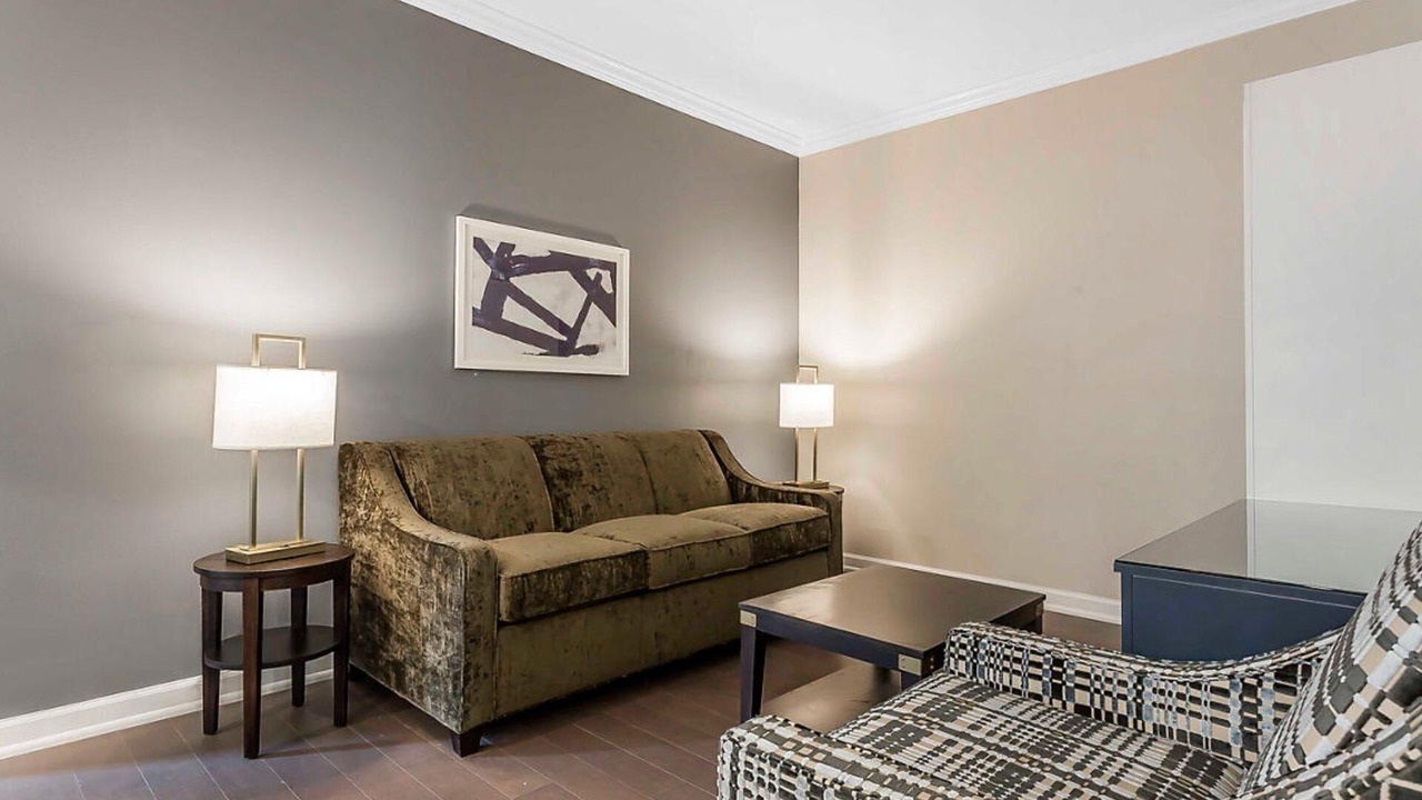 Photo of Livingroom in Cannonborough Elliotborough