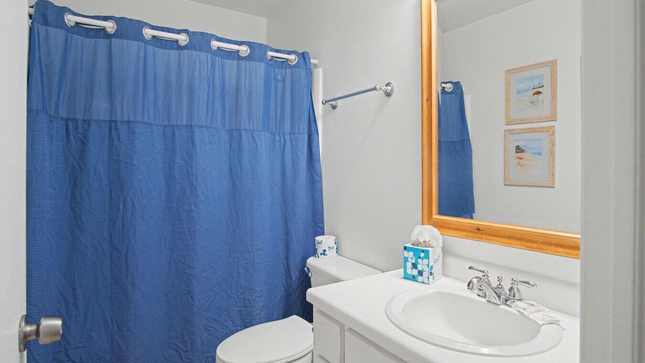 Photo of Bathroom in Harbour Town