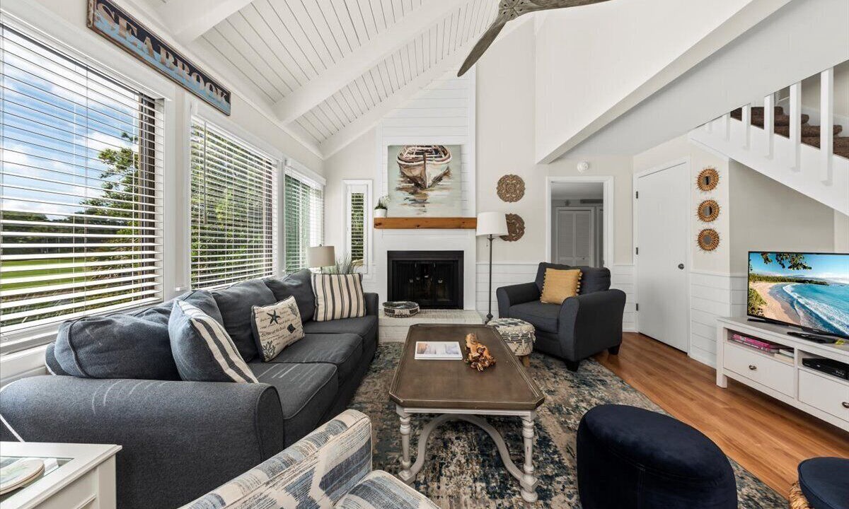 Photo of Livingroom in Sealoft Villas