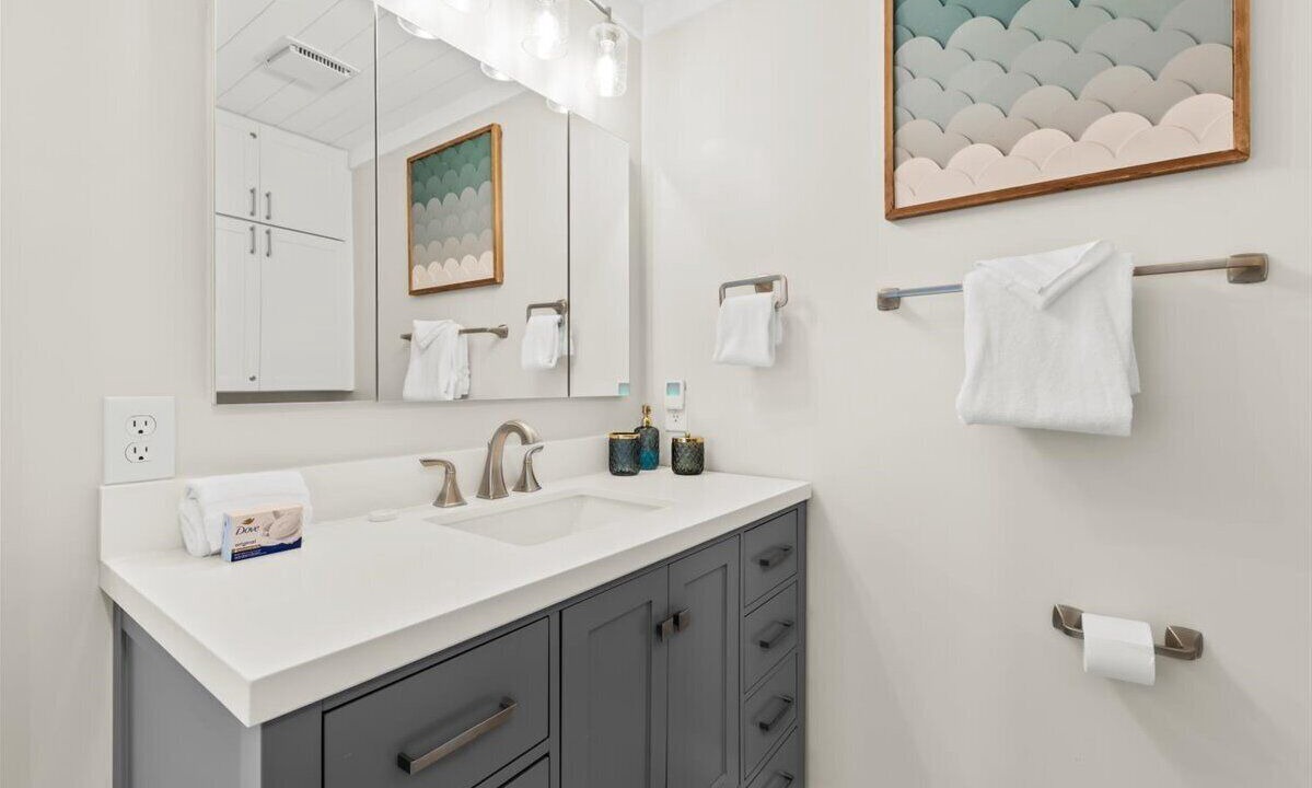 Photo of Bathroom in Sealoft Villas