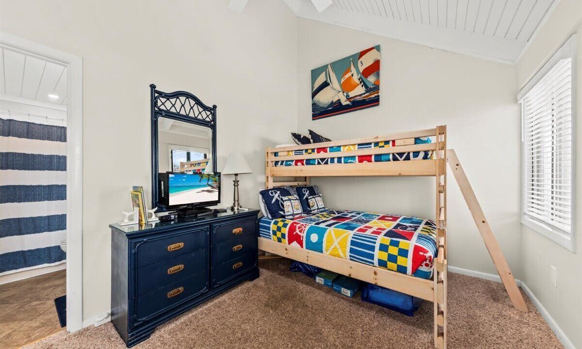 Photo of Bedroom in Sealoft Villas