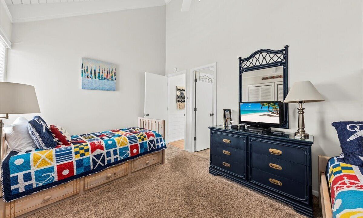 Photo of Bedroom in Sealoft Villas