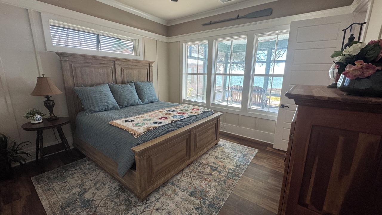 Photo of Bedroom in Russellville