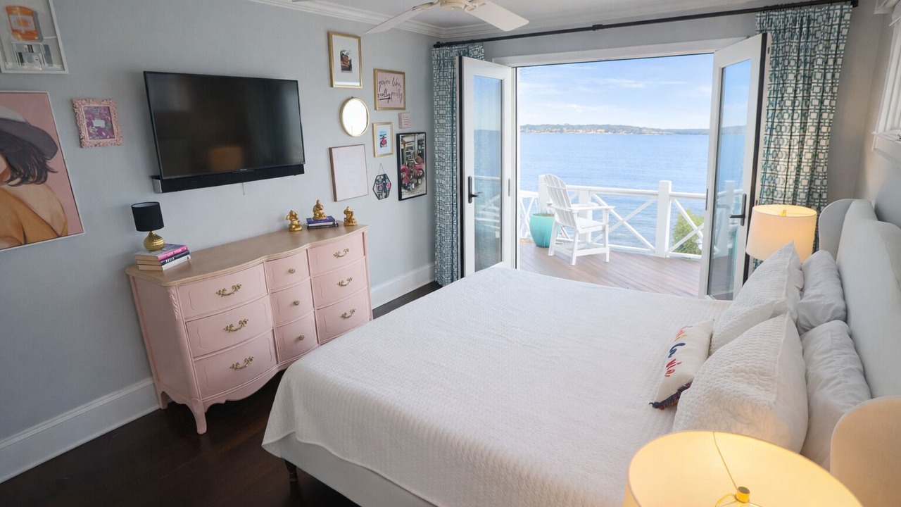 Photo of Bedroom in Lake Norman of Catawba