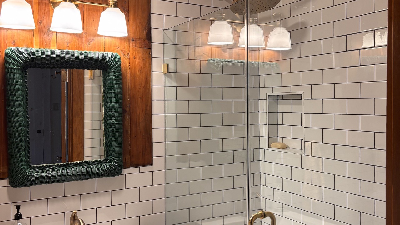Photo of Bathroom in Summerville Historic District