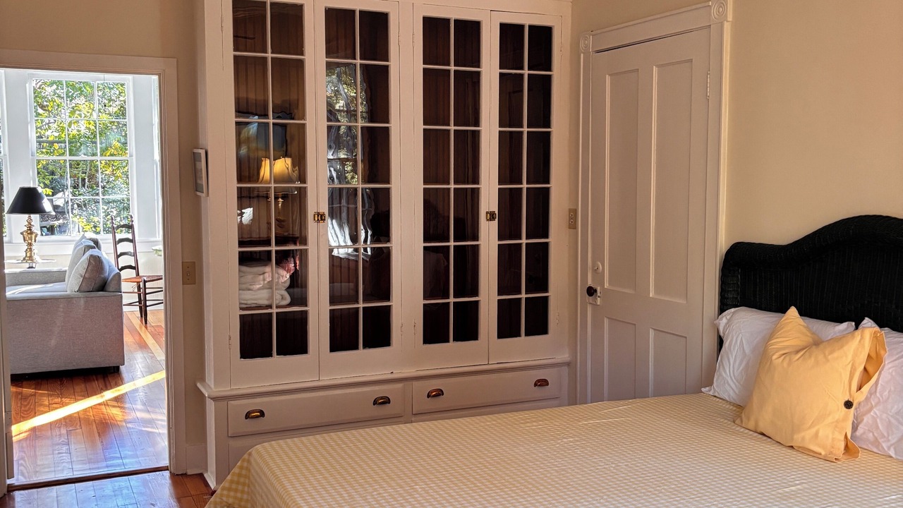 Photo of Bedroom in Summerville Historic District