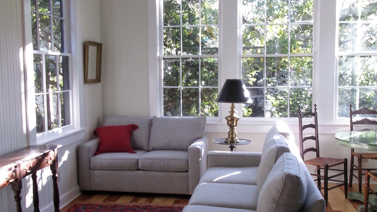 Photo of Livingroom in Summerville Historic District