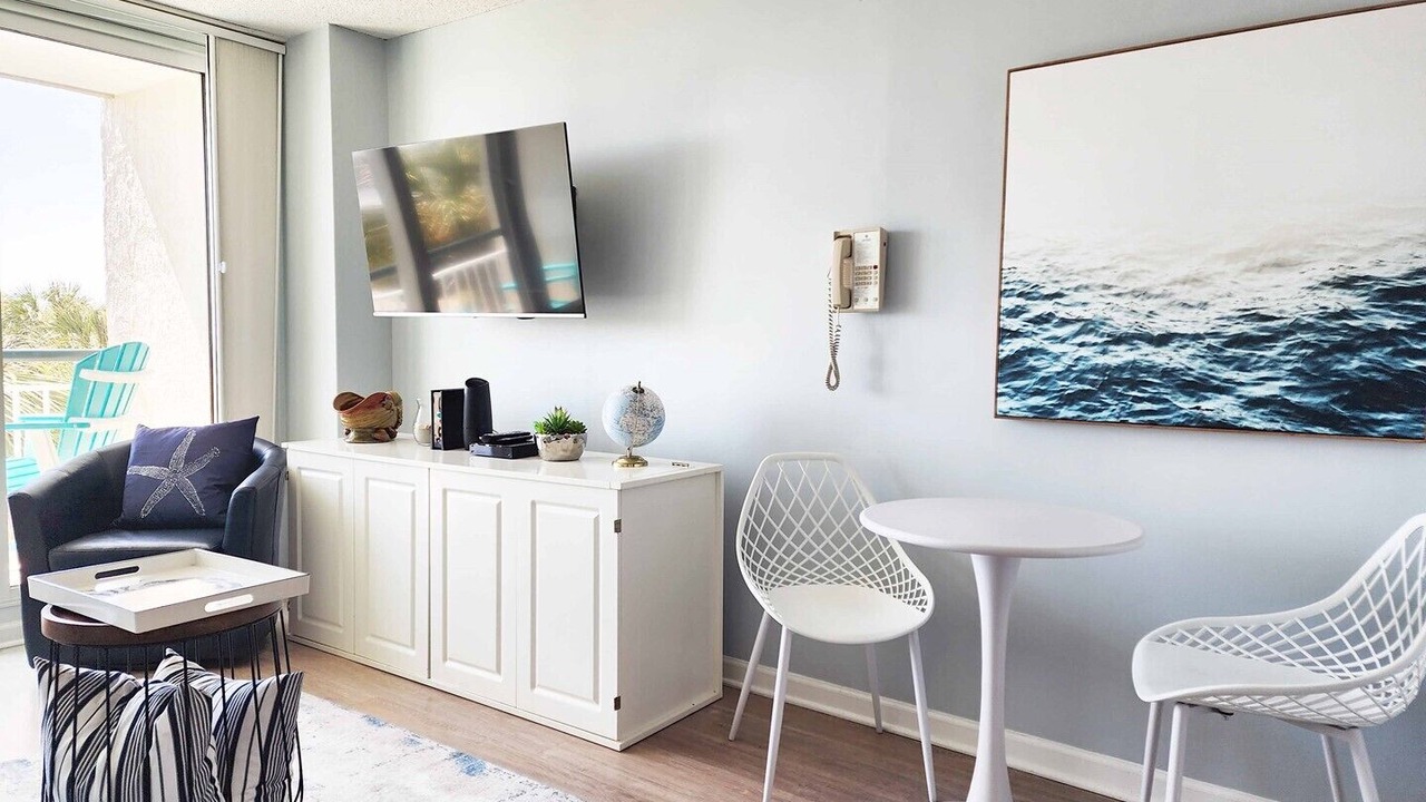 Photo of Livingroom in Litchfield by the Sea