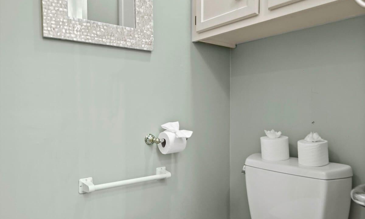 Photo of Bathroom in Jeremy Cay