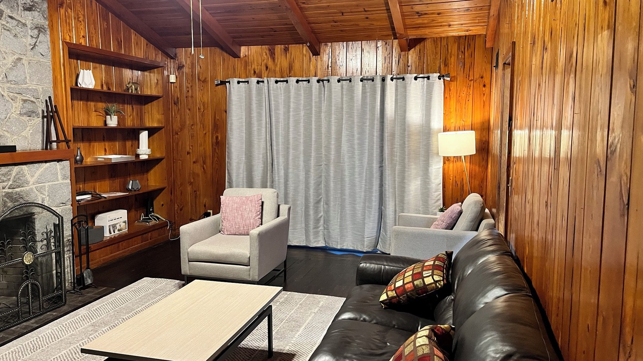 Photo of Livingroom in Hopkins