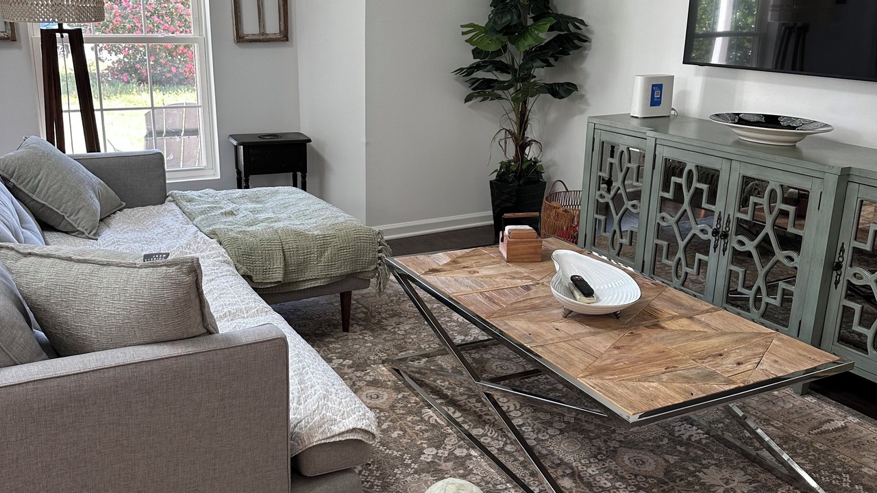 Photo of Livingroom in Mount Pleasant