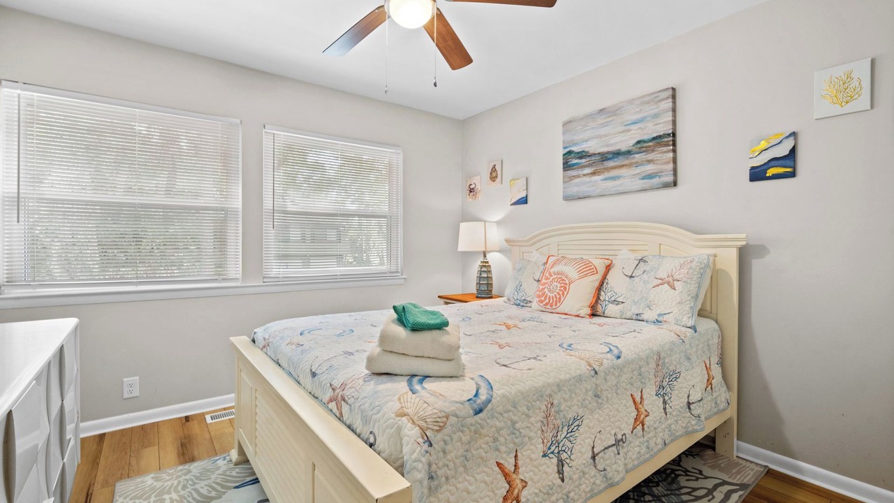 Photo of Bedroom in Blue Heron Lake