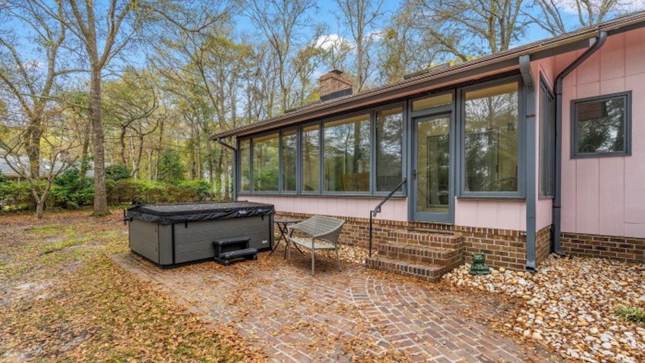 Photo of Outdoor in Arcadian Shores