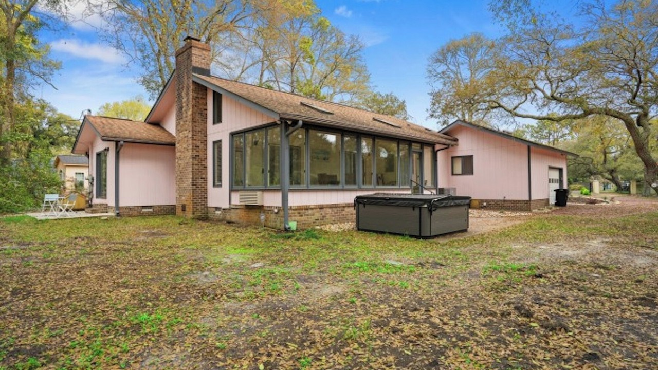 Photo of Outdoor in Arcadian Shores