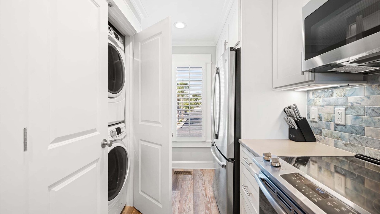 Photo of Kitchen in Oceanmarsh Subdivision