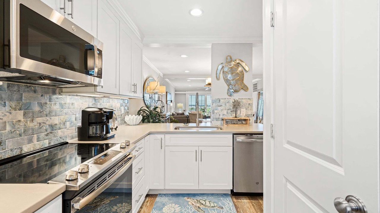 Photo of Kitchen in Oceanmarsh Subdivision