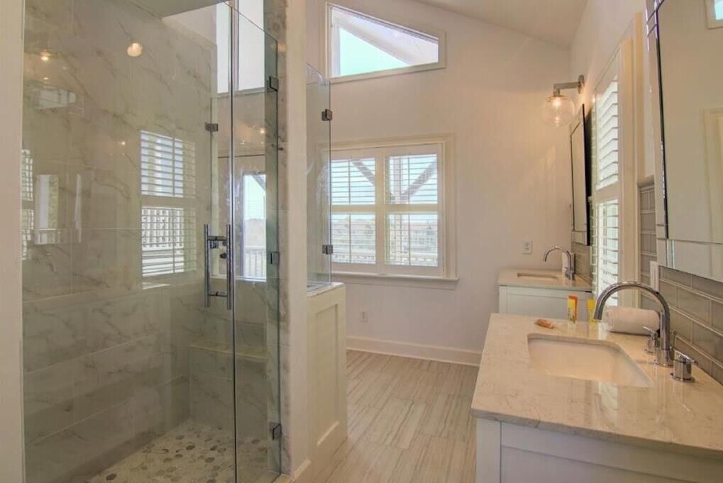 Photo of Bathroom in Ocean Point