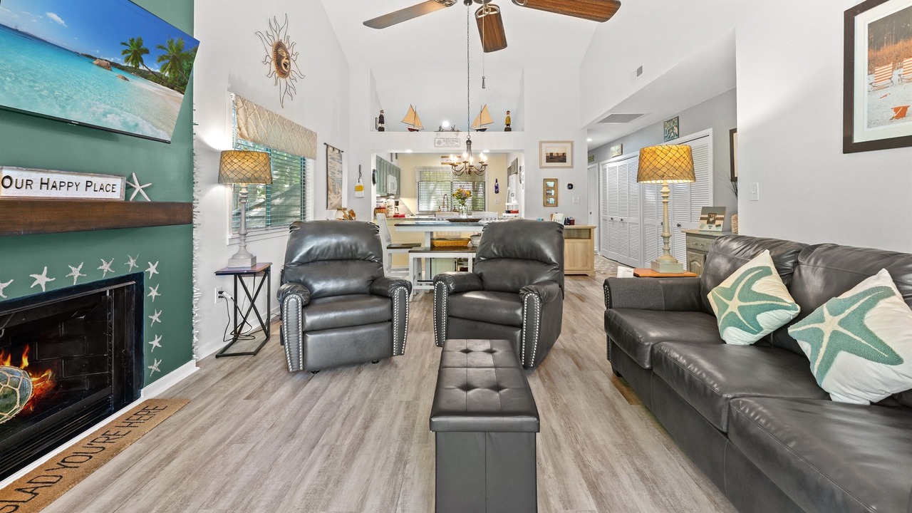 Photo of Bedroom in Arcadian Shores