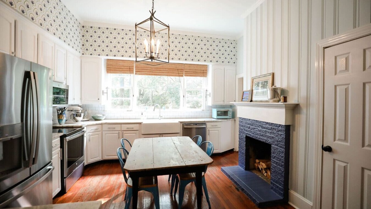 Photo of Kitchen in Summerville Historic District