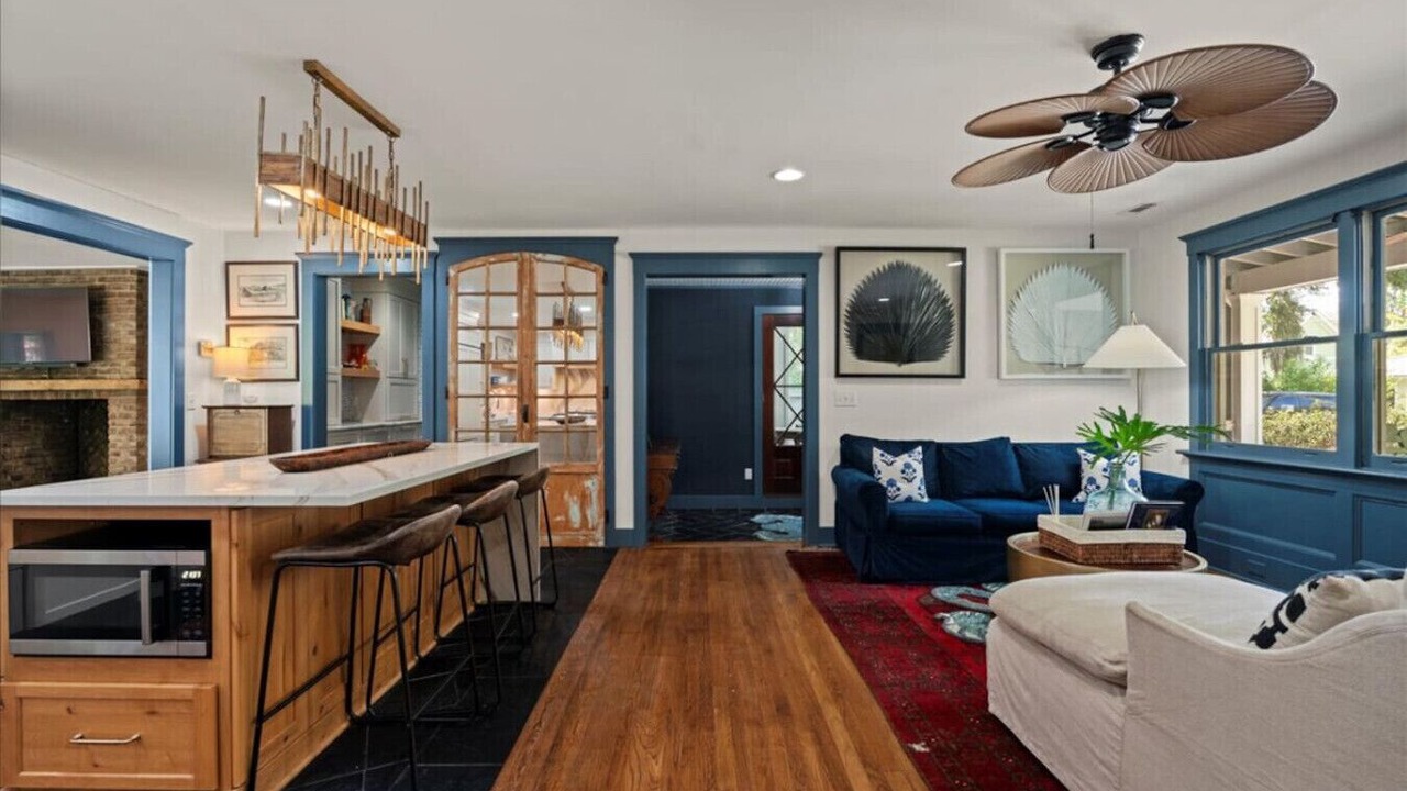 Photo of Livingroom in Pigeon Point