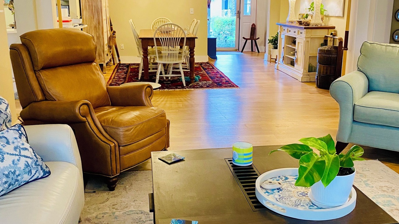 Photo of Livingroom in Mount Pleasant