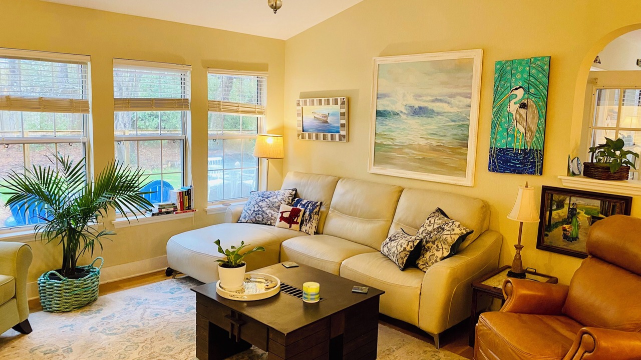 Photo of Livingroom in Mount Pleasant