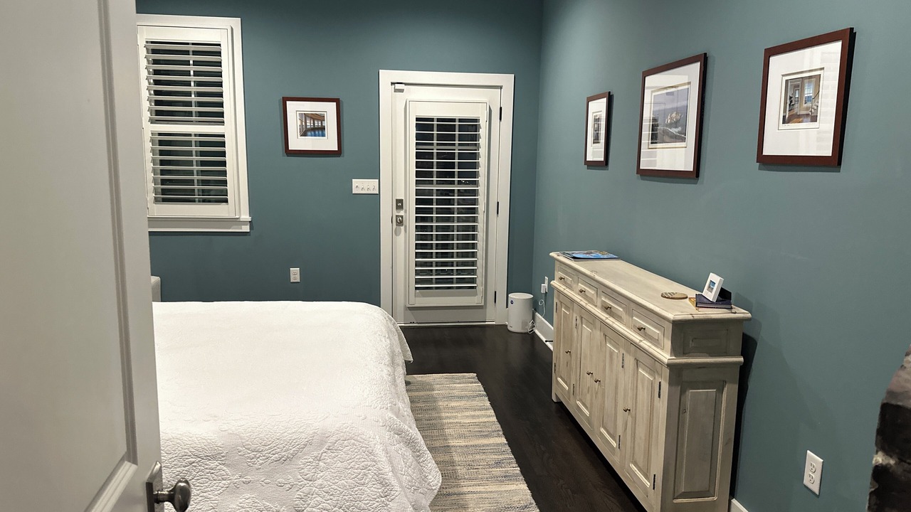 Photo of Bedroom in Westside