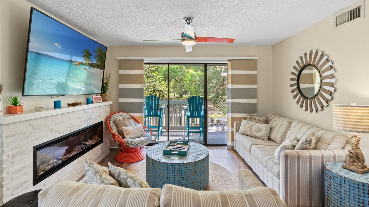 Photo of Bedroom in Arcadian Shores
