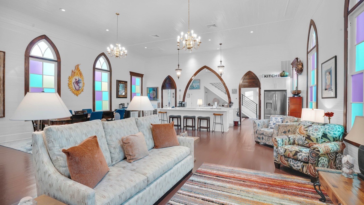 Photo of Livingroom in Thunderbolt