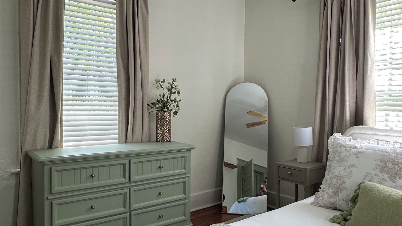 Photo of Bedroom in Westside