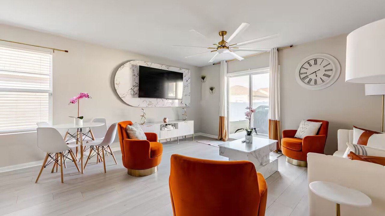 Photo of Livingroom in Port Wentworth