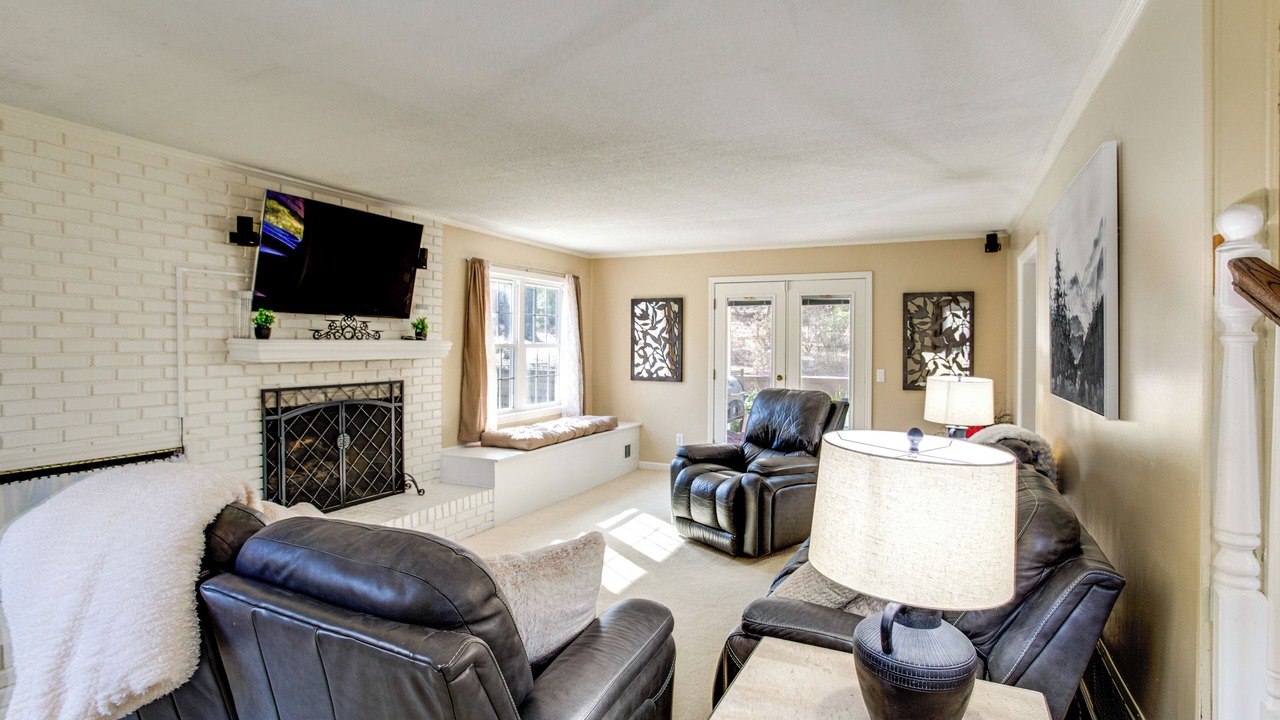 Photo of Livingroom in Chapin