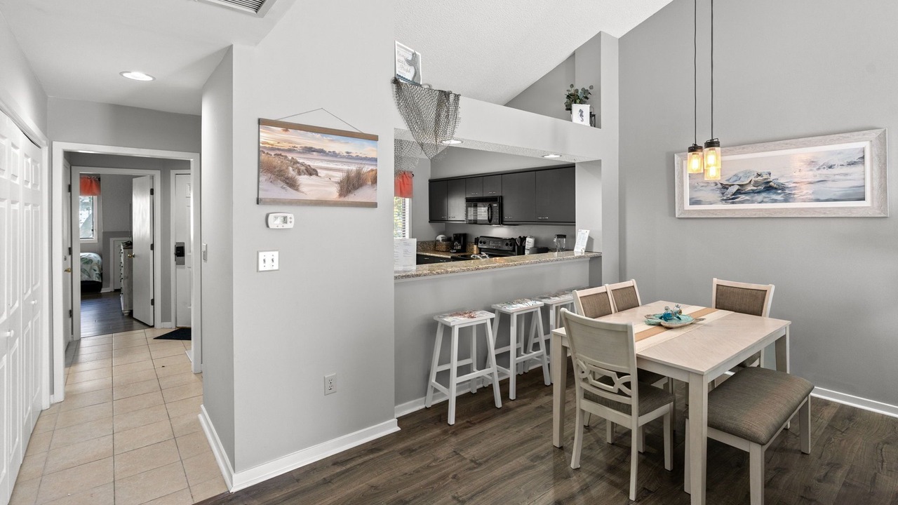 Photo of Livingroom in Arcadian Shores
