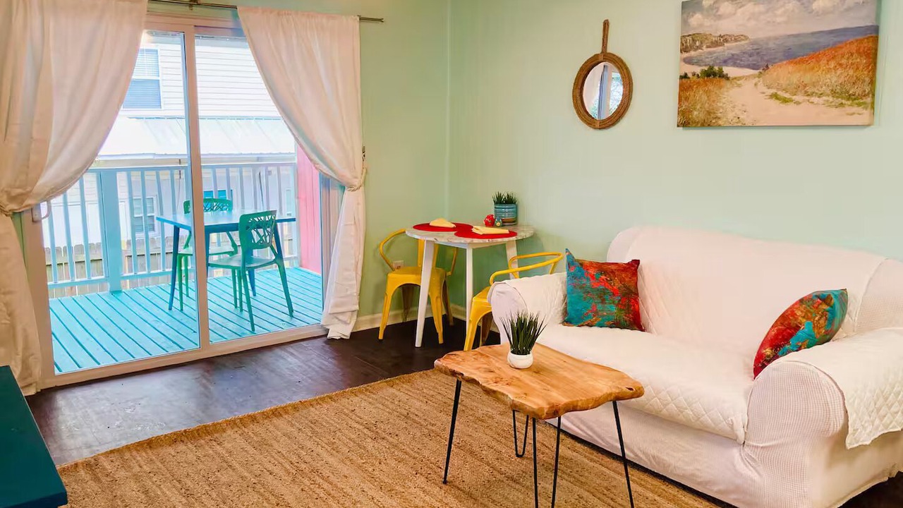 Photo of Livingroom in Tybee Island