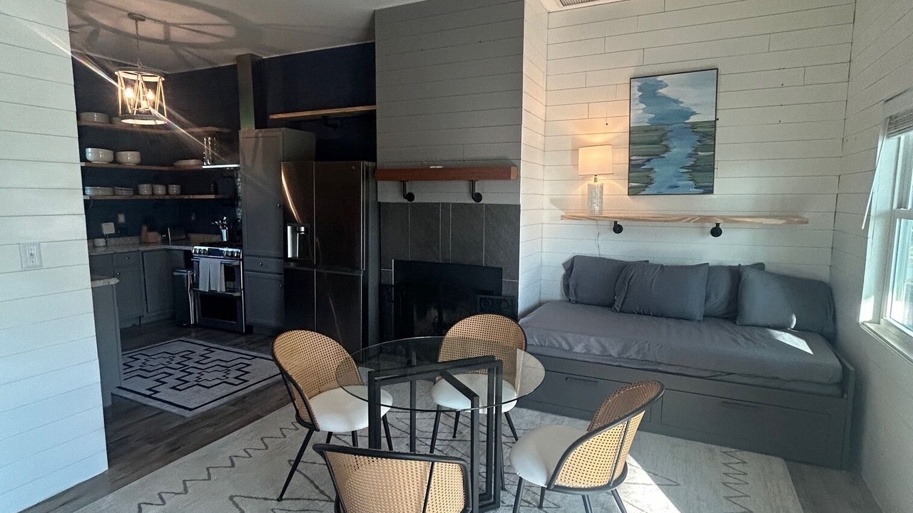Photo of Livingroom in Awendaw