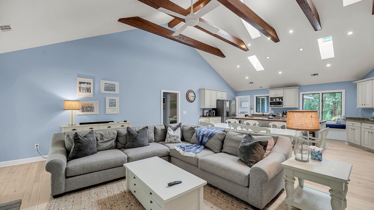 Photo of Livingroom in Seabrook Island