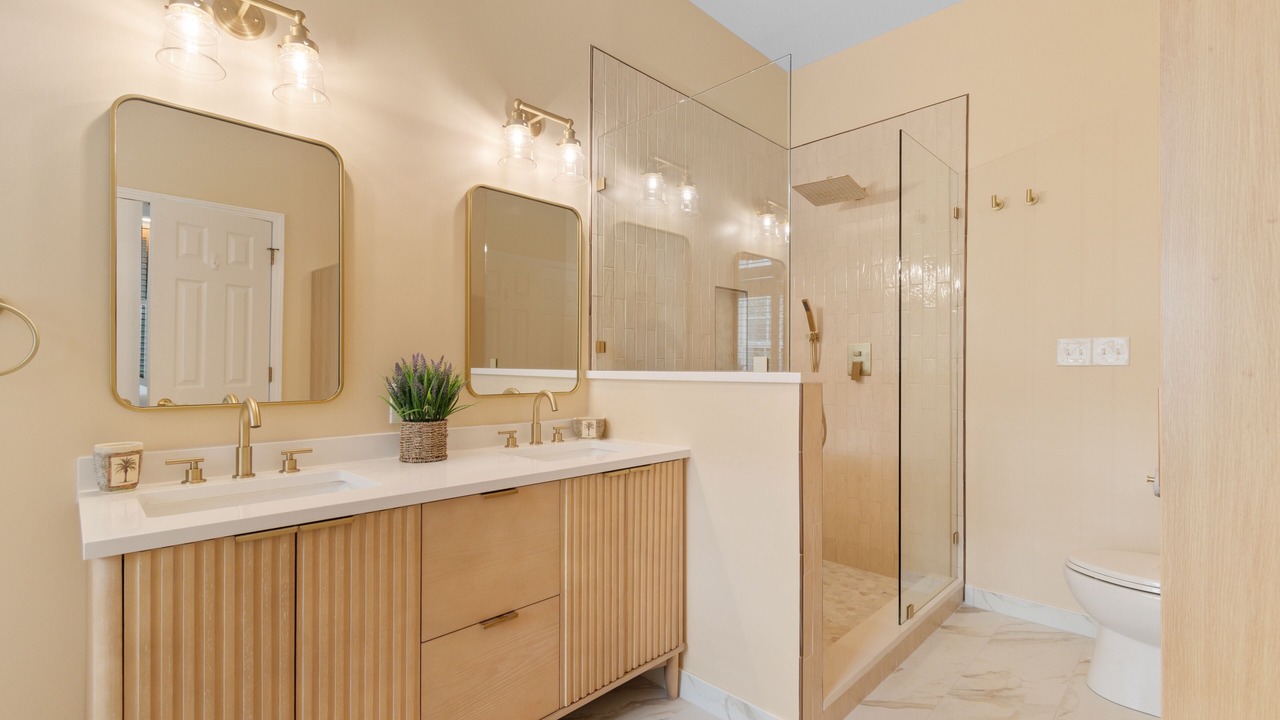 Photo of Bathroom in North Litchfield Beach