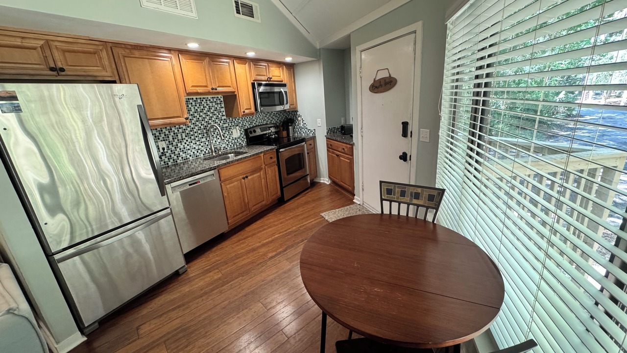 Photo of Kitchen in Night Heron