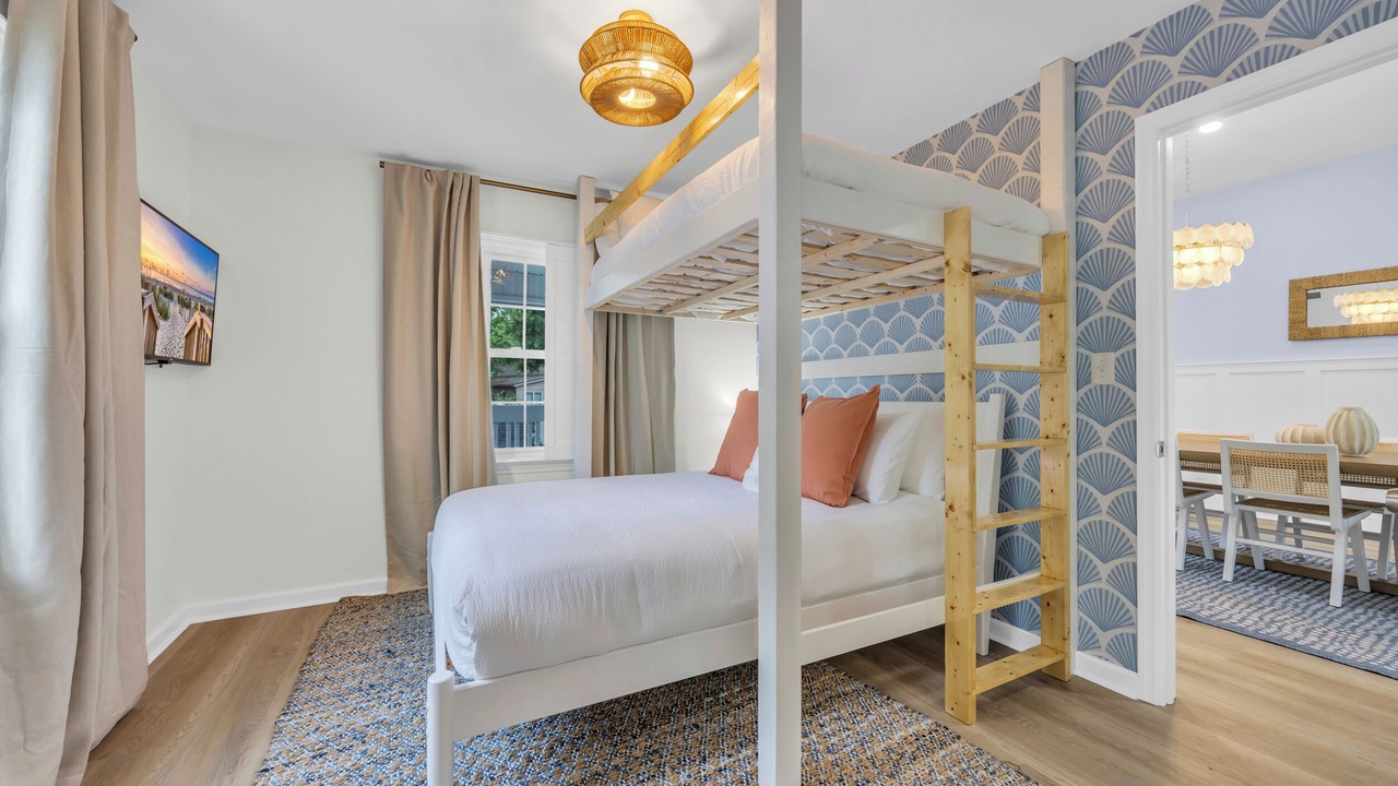 Photo of Bedroom in Ocean Drive