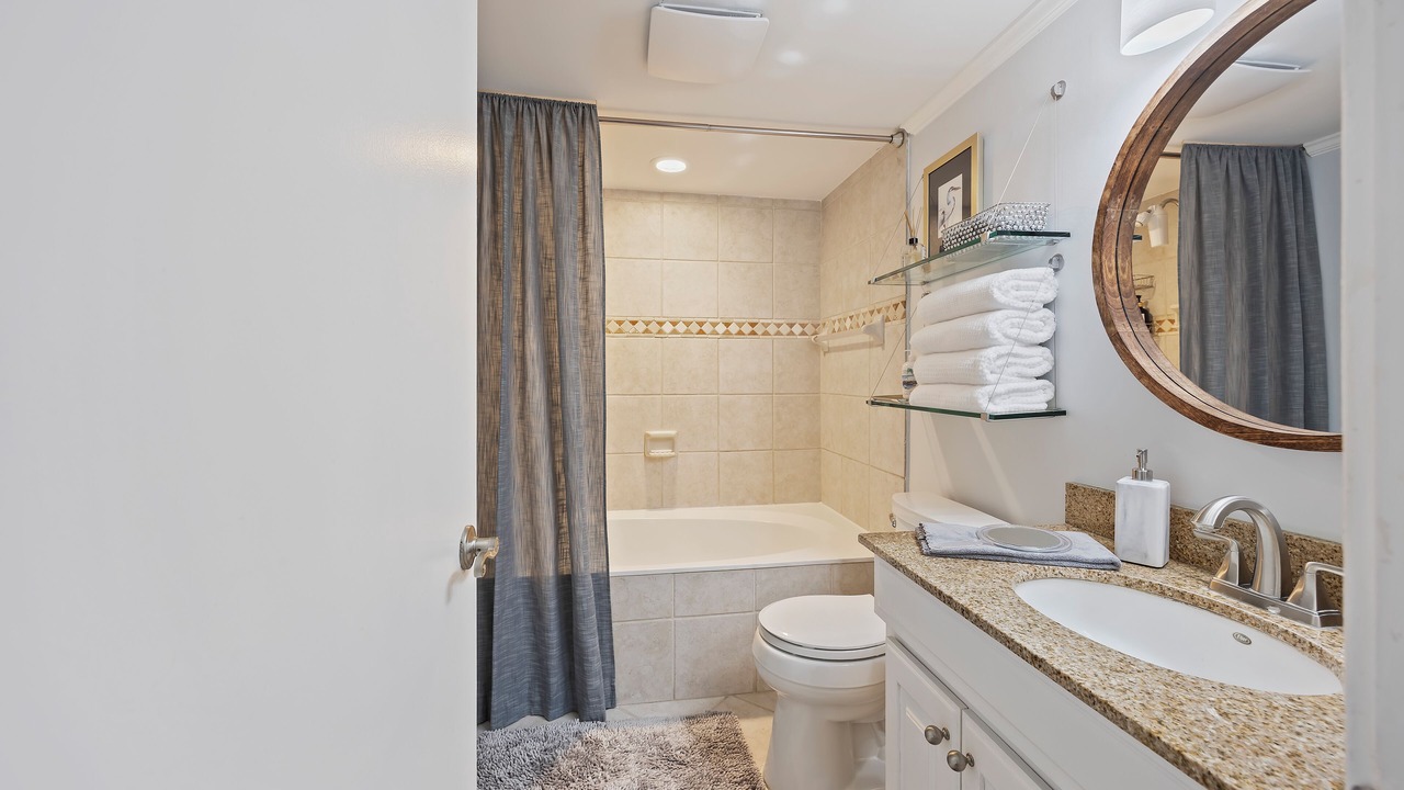 Photo of Bathroom in Shelter Cove
