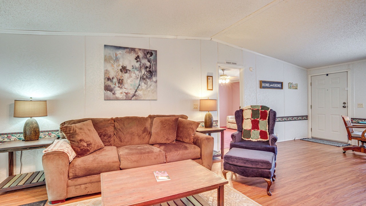 Photo of Livingroom in Saint Helena Island