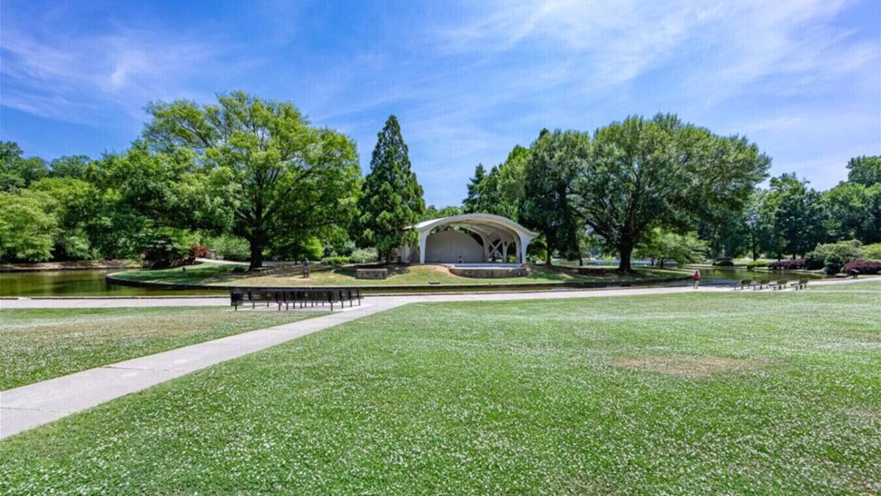 Photo of Outdoor in Dilworth