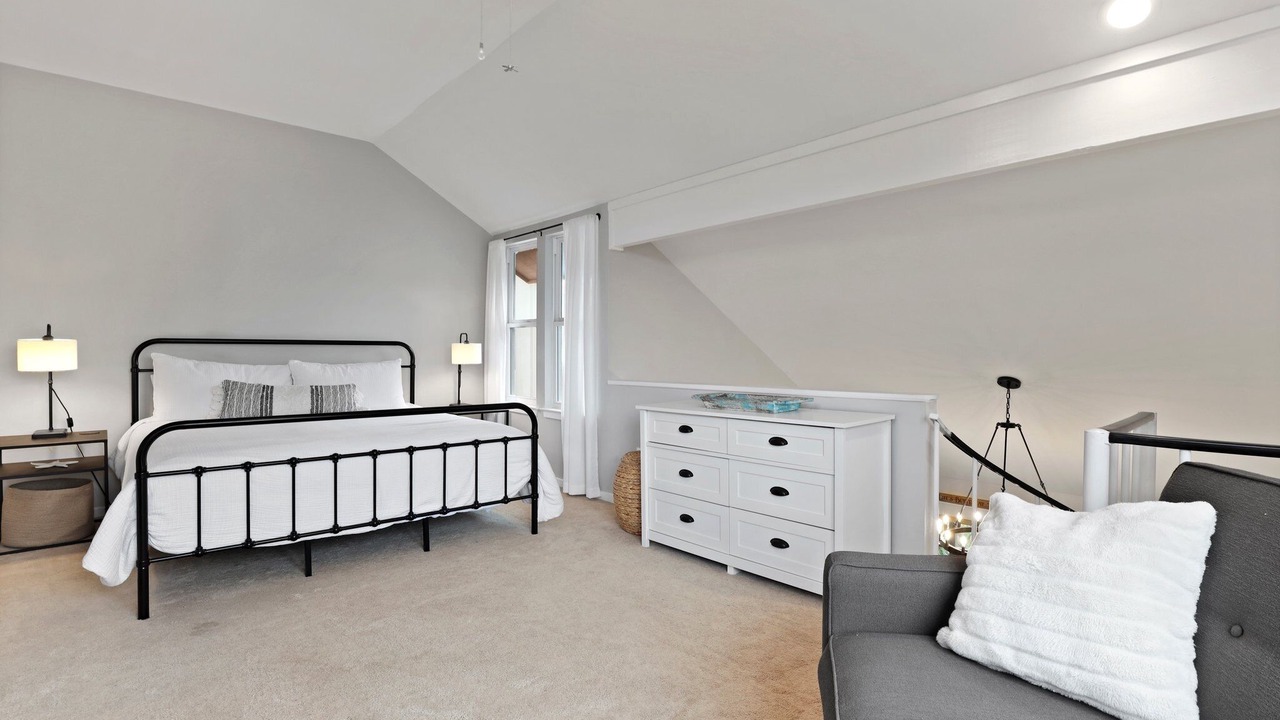 Photo of Bedroom in Saint Helena Island