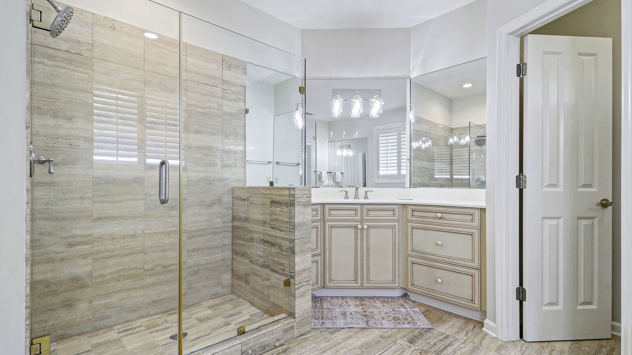 Photo of Bathroom in Heritage Woods