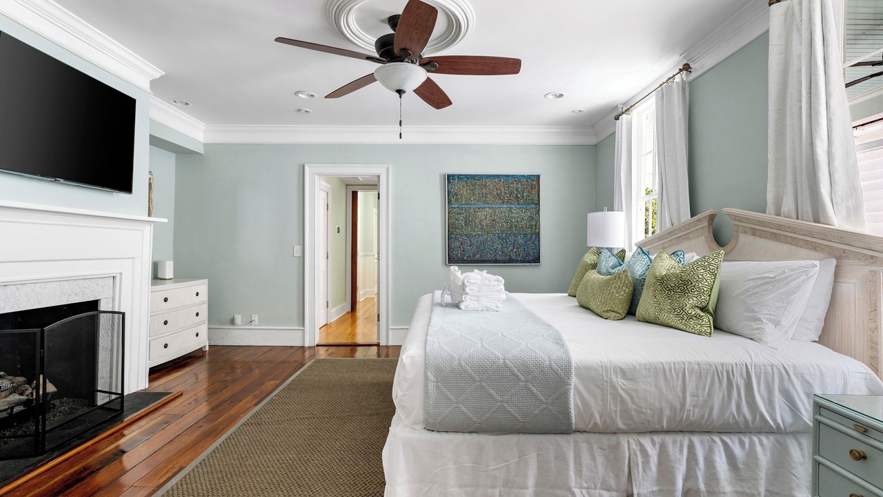 Photo of Bedroom in Downtown Charleston