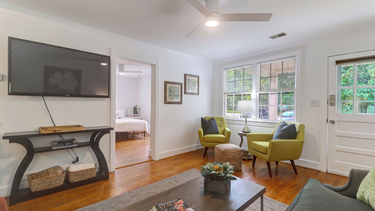Photo of Bedroom in Summerville Historic District