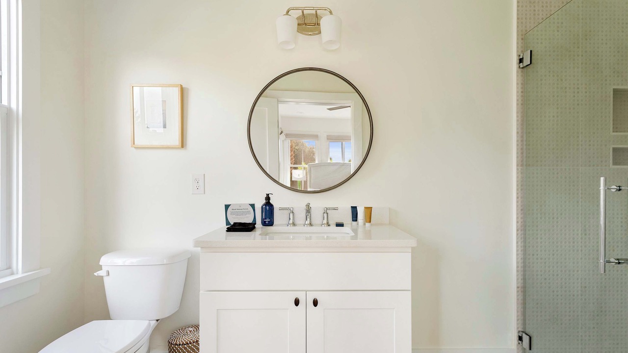 Photo of Bathroom in Downtown Charleston