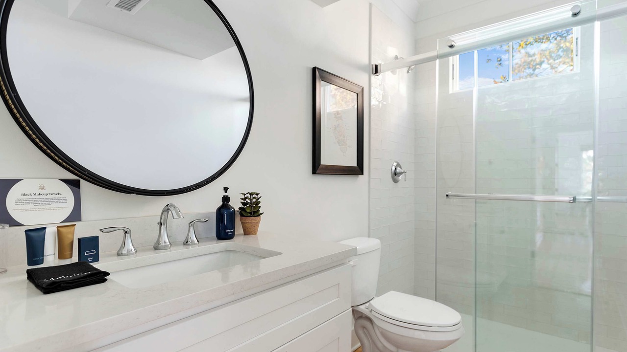 Photo of Bathroom in Downtown Charleston